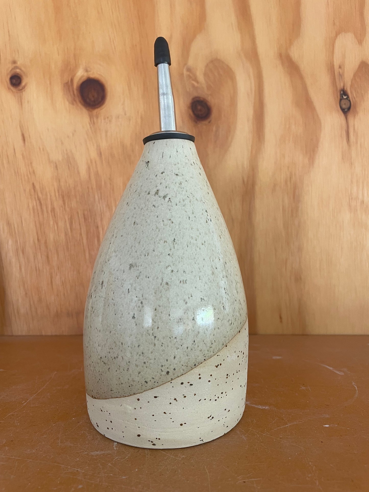 Speckled Oil Pourer