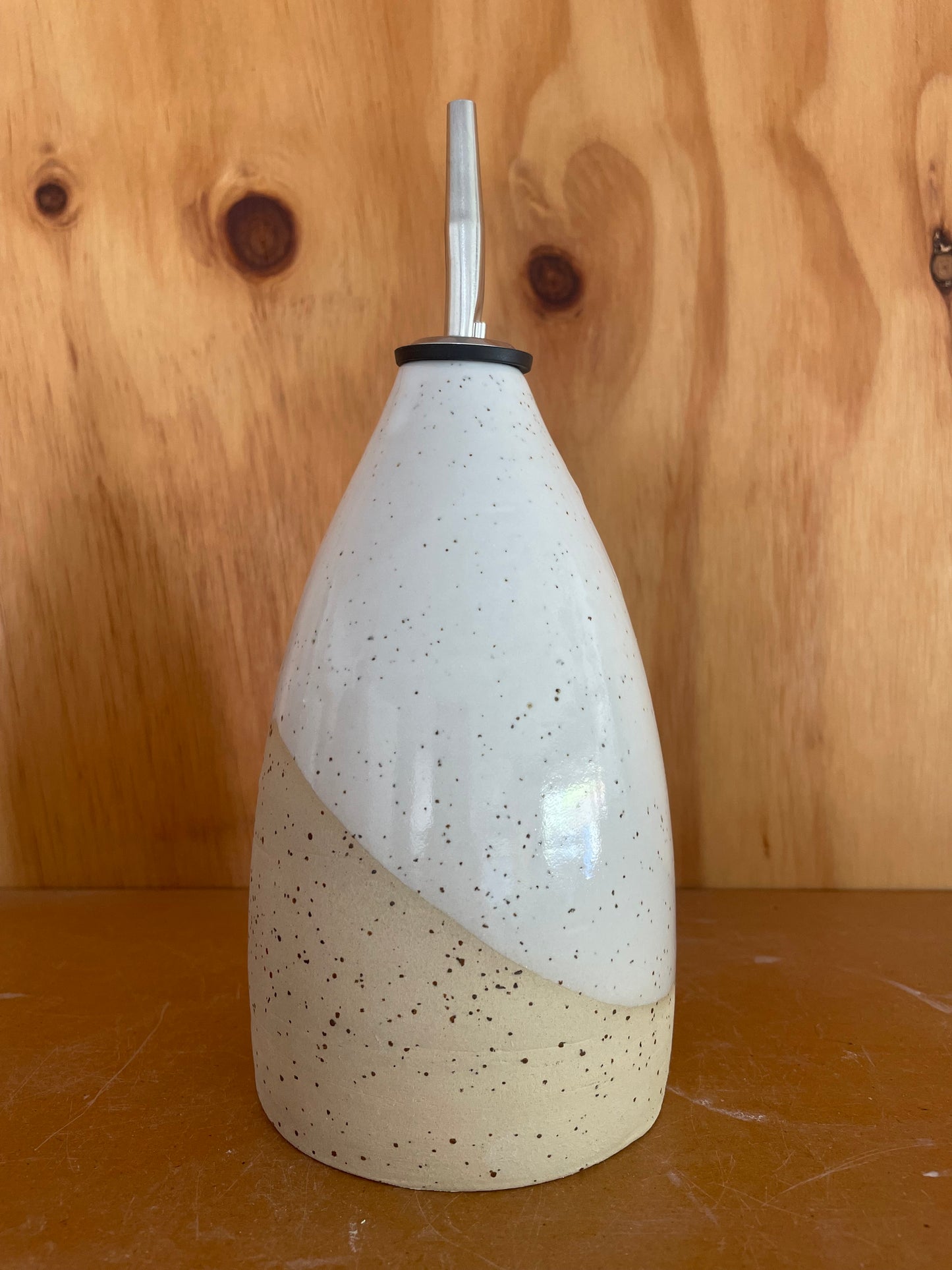 Speckled Oil Pourer