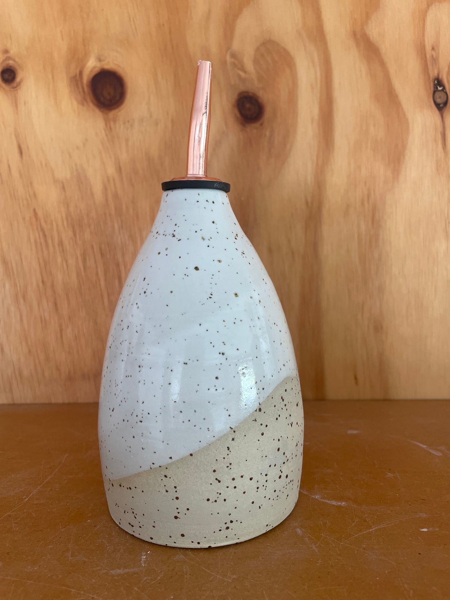 Speckled Oil Pourer