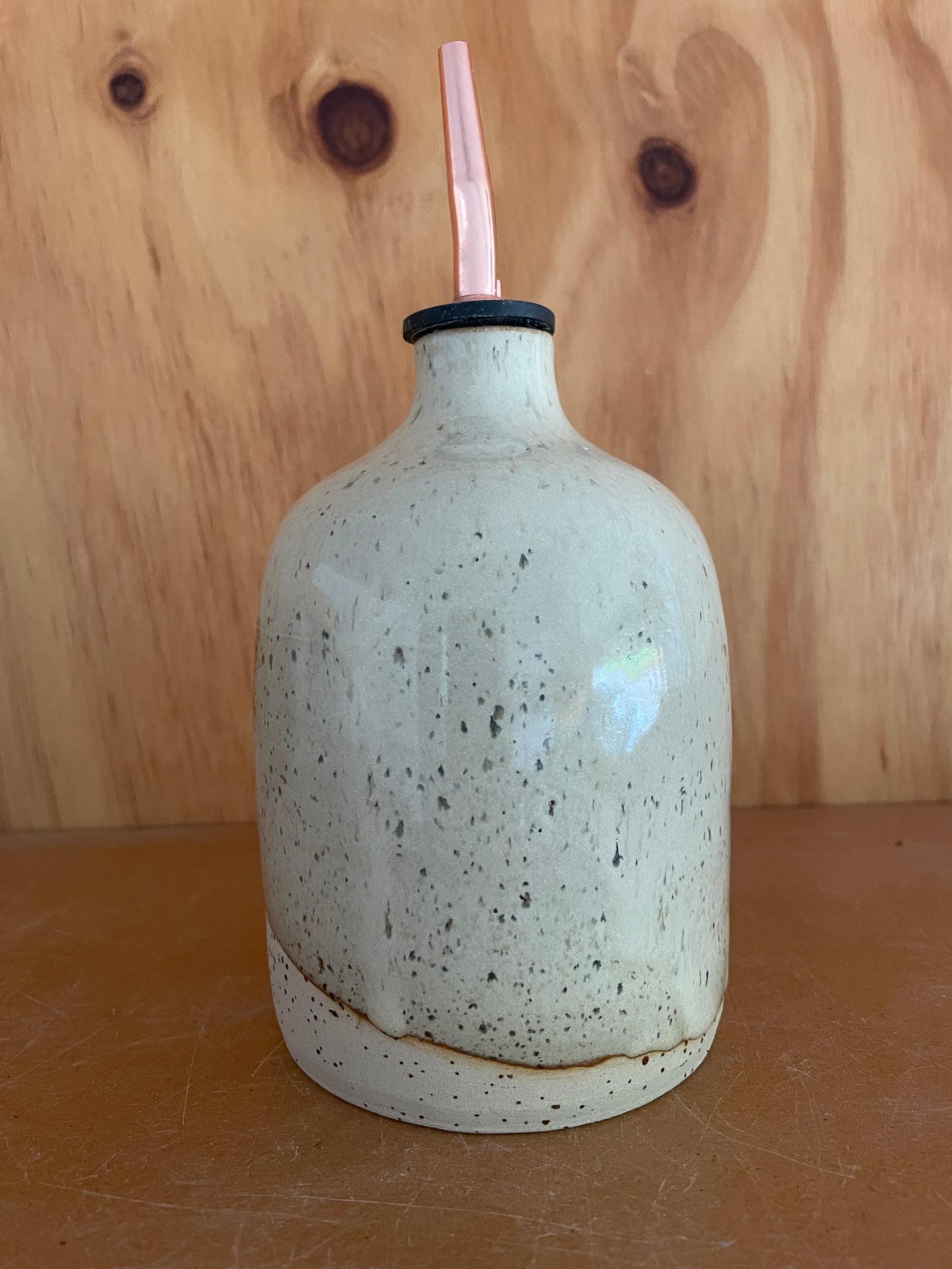Speckled Oil Pourer