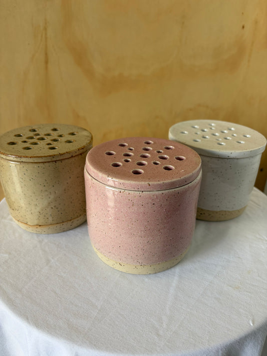 Flower pots