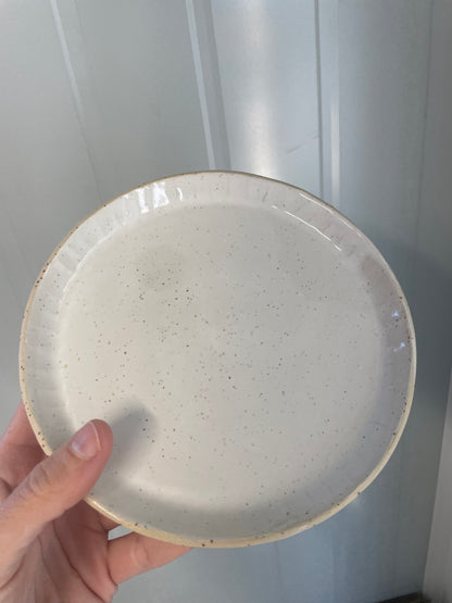 White side plate