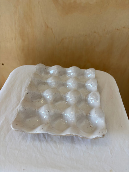 Egg tray