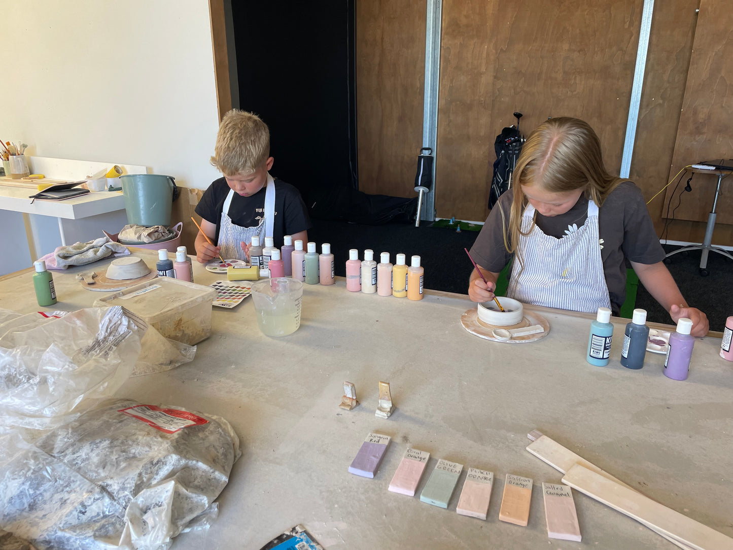 Kids Workshop - Make your own pinch pot (April 16th 10am-12noon)